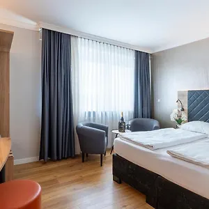 Hotel Plaza Rieker Hauptbahnhof, Estugarda